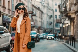 femme en automne