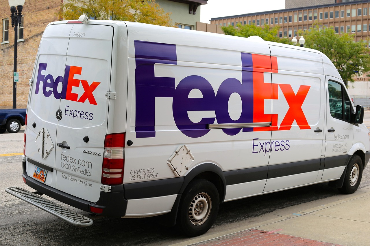 TNT Fedex