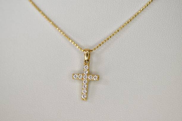 bijoux croix pas chers, bijoux chrétiens
