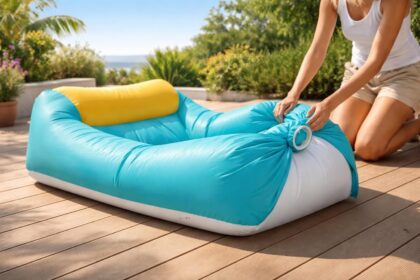découvrez notre transat gonflable pratique qui se gonfle facilement sans pompe, idéal pour un confort rapide et sans effort lors de vos moments de détente.