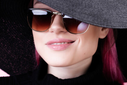 Comment les montures Saint Laurent redéfinissent l’élégance des lunettes de vue ?