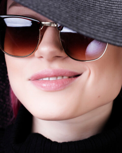 Comment les montures Saint Laurent redéfinissent l’élégance des lunettes de vue ?